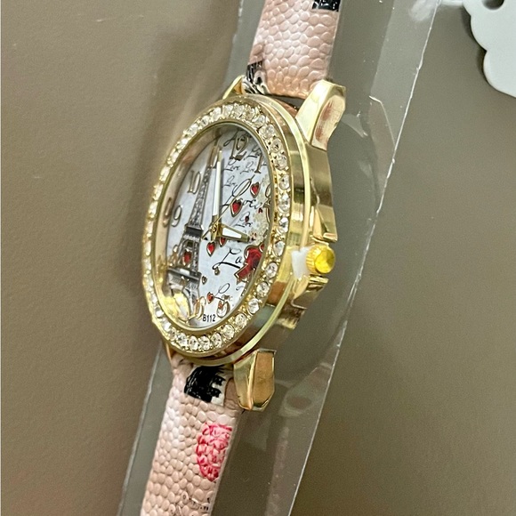 Pink Watch - Picture 2 of 6